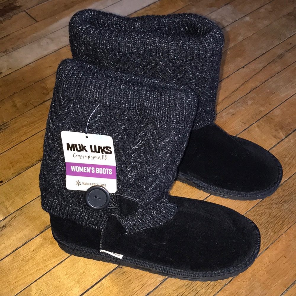 Muk Luks Black and Dark Gray Knit Cuff Ankle‎ Boots